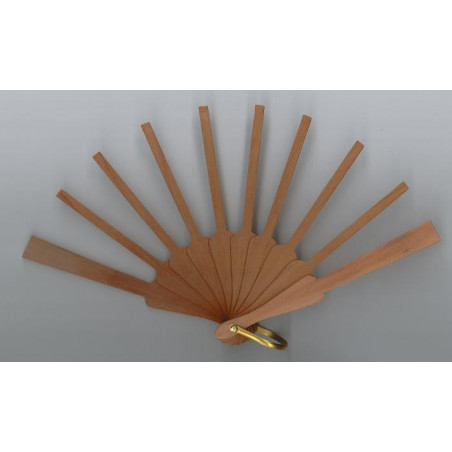 Eventail 5.2 x 13 cm poirier lisse