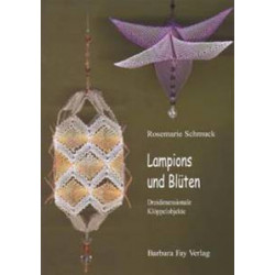 Lampions und Blüten