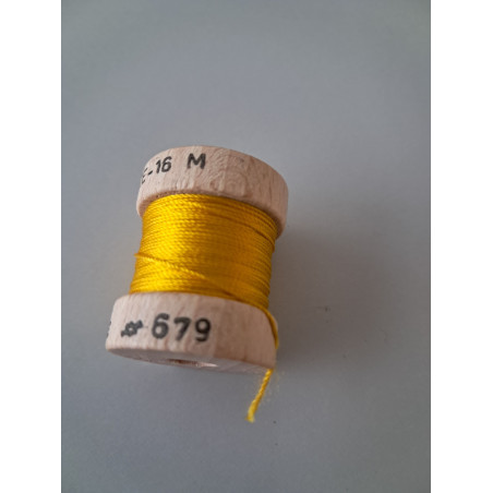 Soie perlée 16m col.679